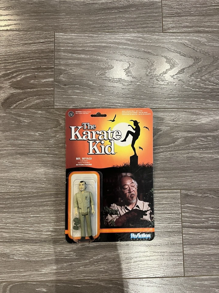 Figura Mr Miyagi Karate Kid Pat Morita Reflexión 4" Nueva en Caja Excelente Estado 2015 Foto 1 de 1