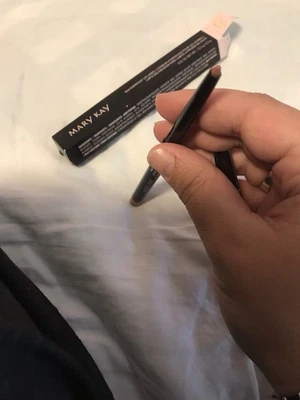 MARY KAY WATERPROOF LIP LINER~BEIGE NUDE~Retractible~NEW IN BOX~ - Image 1 of 3