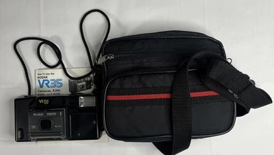 Estuche de transporte de nailon vintage de los años 80 negro + detalles rojos + Kodak K400 Foto 1 de 4
