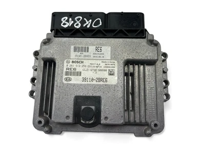 OK818 KIA Engine Control Unit ECU 39110-2BRE6 0261S13256 - Image 1 of 4