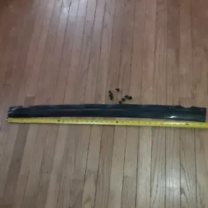 OEM 1983-94 S10 BLAZER TYPHOON SYCLONE 91 92 93 GMC JIMMY FRONT HOOD SEAL D61 - Picture 1 of 7