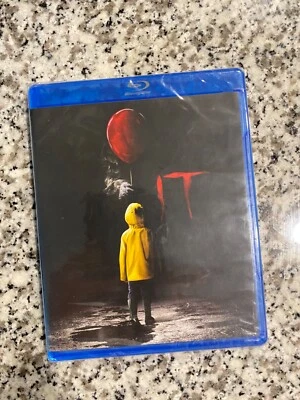 It 2017 - Image 1 of 2