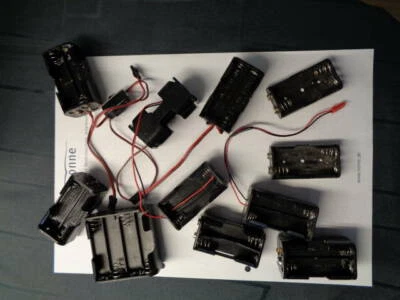 verschiedene Batteriehalter mit Clip, JR und BEC Stecker - Bild 1 von 3