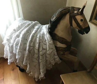 Tagesdecke, Handarbeit, gehäkelt, Baumwollspitze, weiß, 220 x 220 cm, neuwertig - Bild 1 von 4