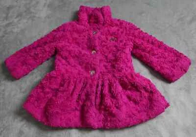 Abrigo de piel sintética Juicy Couture para niña 3T rosa cuello alto forrado con botones al aire libre Foto 1 de 4