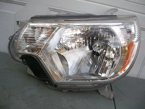 TOYOTA TACOMA 12 13 14 15 HEADLIGHT  OEM  HALOGEN LH - Picture 1 of 5