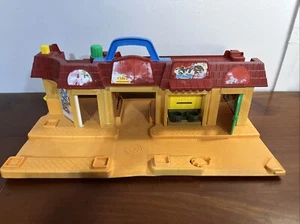 Vintage Fisher Price Main Street Play Family Village Little People 1986 für Ersatzteile - Bild 1 von 10