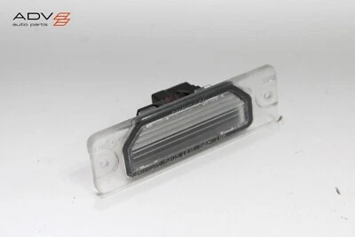 2011-2019 INFINITI Q70 Q70L REAR LEFT OR RIGHT SIDE LICENSE PLATE LIGHT LAMP OEM - Image 1 of 4