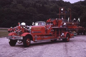 Fairview NY 1939 Ahrens Fox Quint - Fire Apparatus Slide - Bild 1 von 1