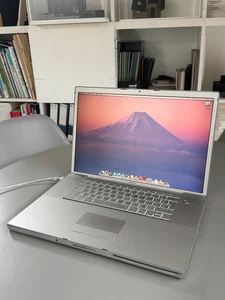 Apple MacBook Pro 17" A1229 2.4GHz | 4Gb Ram | 120Gb SSD | MacOS Lion |late 2007 - Picture 1 of 24