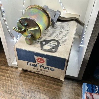 Nueva bomba de combustible OEM 6471561 GM AC DELCO 41382 para Olds Pontiac 1980-81 Firebird Foto 1 de 4