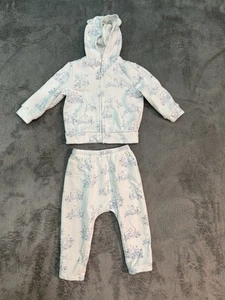DOS conjuntos de dos piezas para bebé chaqueta pantalones deportivos 6-12 meses azul blanco beige osos - Imagen 1 de 8