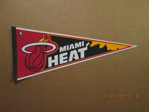 NBA Miami Heat Vintage Circa 2000's Team Logo Basketball Net Pennant #7 Cover