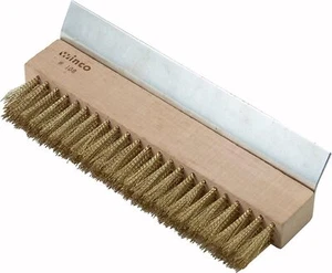 Winco Brass Wire Oven Bristle Brush with Metal Scraper,Brown,Medium | 1/Each - Picture 1 of 1