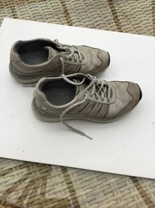 Clarks Wave Walk Womens Trainers Pale Grey/Silver 4D Fair Used condition - Picture 1 of 5