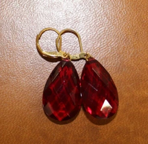 Joan Rivers Cranberry Faceted Teardrop Earrings W/Gold Tone Clasps-Pierced Ears - Picture 1 of 1