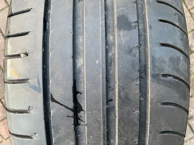 Pneu Fulda Sport Control 225/55 R16 4Mm Tread 95W Dot 4215 - Bild 1 von 4