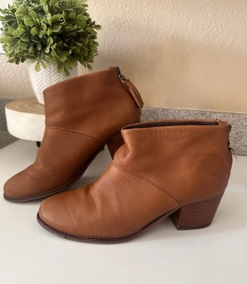 Botas de Cuero TOMS Leila Camel Gruesas Tacón Bloque Trasero Cremallera Borla Clásicas Talla 9W Foto 1 de 4