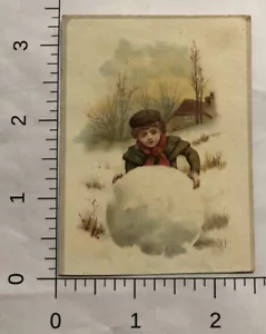 Junges Kind baut einen Schneemann viktorianische Sammelkarte Vintage 6 - Bild 1 von 2