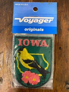 Vintage 80s Iowa Patch Emblem State Bird American Goldfinch Voyager USA Sew On - Bild 1 von 6