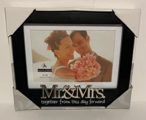 Frame "Mr. & Mrs." 4x6 NEW - Picture 1 of 1