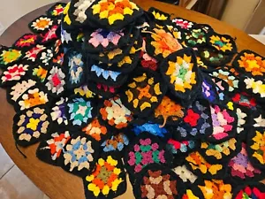 HUGE LOT OF 300!! Granny Squares For Crochet Afghan, Scarf, Pillows, Bags etc. - Picture 1 of 14