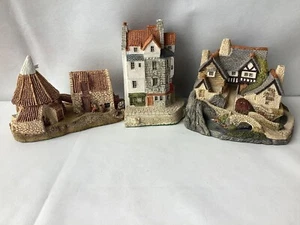 3 Miniature Houses Old Brig Inn, John Knox House & Preston Mill FREE POSTAGE - Picture 1 of 19