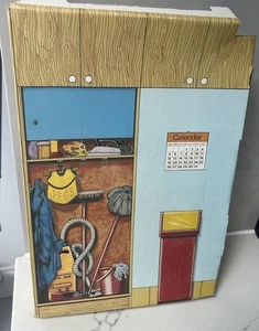 Vintage 1983 Sindy Super Home Cardboard Double Sided Kitchen Bathroom Divider - Picture 1 of 8