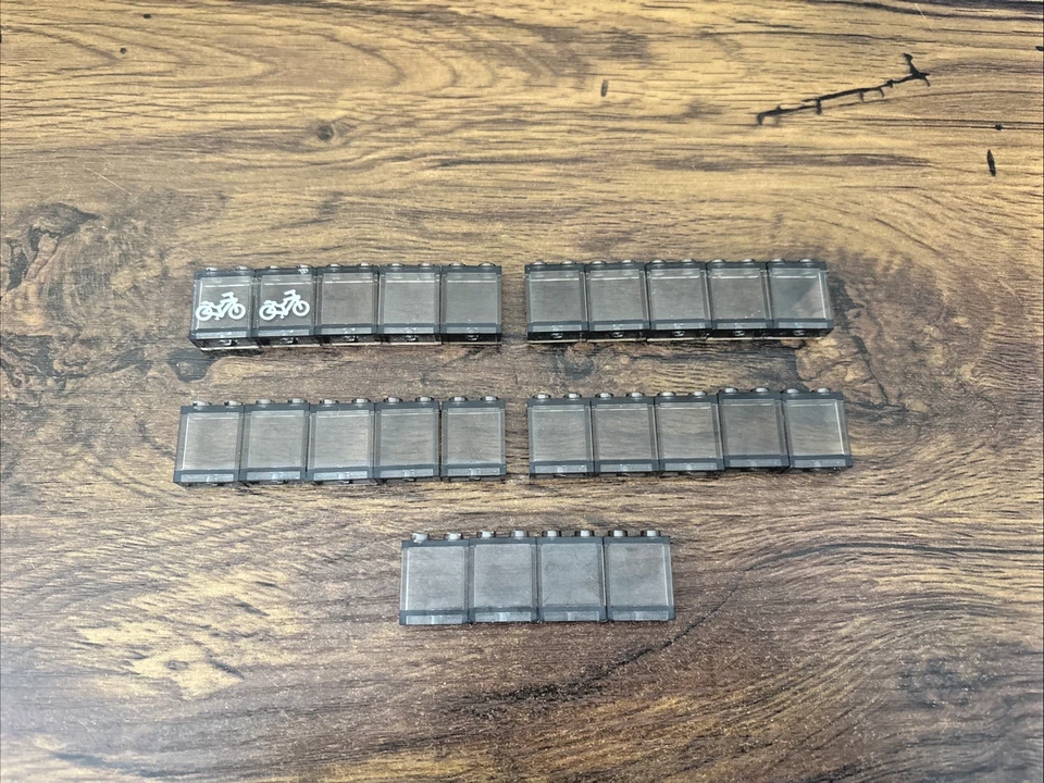 LEGO CITY: Treno passeggeri ad alta velocità (60051) - Pannelli Trans Marrone/Nero x24 - Immagine 1 di 1