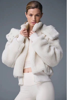 Chaqueta Alo Foxy Sherpa BLANCA/NEGRA NUEVA CON ETIQUETAS Foto 1 de 4