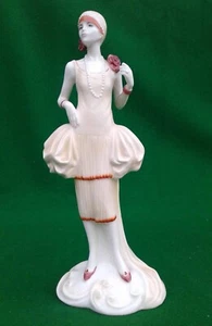 ROYAL WORCESTER “KITTY 1928” THE 1920’S PAINTED VOGUE COLLECTION - RW4537. - Picture 1 of 13