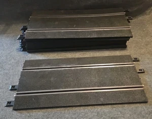 NINCO 1/32 Pista per Slot Car - Binario Dritto 40 cm - 8 Pezzi, Usato - Foto 1 di 4