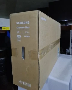 Samsung Odyssey Neo G8 S32BG850NU 32" / Moniteur gaming / 4K UHD / AMD FreeSync PRO - Photo 1/2