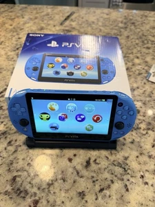 Sony PlayStation Vita - Aqua Blau 2000 Ladekabel Box Sehr Gepflegt 128 Mb Sd - Bild 1 von 9