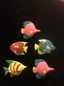 Color Trend Fashion Button Covers Bright Colorful Fish Qty 5  - Picture 1 of 7
