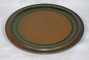 RARE! VINTAGE DISCONTINUED GOEBEL STONEWARE WALLIS PATTERN 12 1/2" ROUND PLATTER - Picture 1 of 4