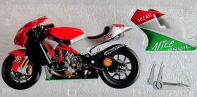 MINICHAMPS 1:12   DUCATI DESMOSEDICI  .  SETE GIBERNAU  .  MOTOGP 2006 - Photo 1/4