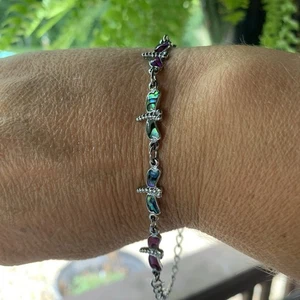 Silberfarbenes und mehrfarbiges Libellenarmband oder Fußkettchen - Bild 1 von 4