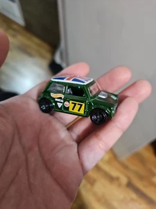 2000 Morris Mini G23 Hot Wheels Diecast Car British Racing Green - Picture 1 of 4