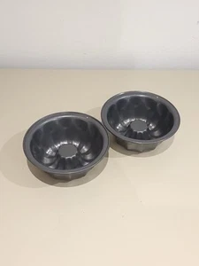 4 Zoll Antihaft Mini Bundt Kuchenform, 2er Set zum Backen, Kohlenstoffstahl geriffelt Ca - Bild 1 von 3