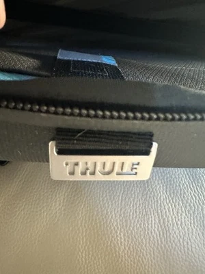 THULE PC/MacBook PRO BLACK LAPTOP CASE Zip Pockets See Pics - Image 1 of 4