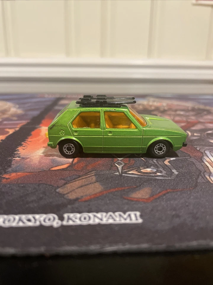 VW Golf vintage Lesney Matchbox 1976 superrápido n.º 7 verde con ambas tablas de surf Foto 1 de 4