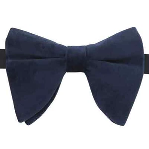 Corbata de bolsillo cuadrado cuadrado de terciopelo liso de terciopelo marino preatado mariposa por DQT - Imagen 1 de 3