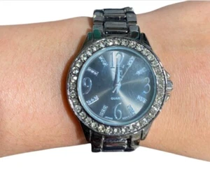 NYC Womans Black Dial Crystal Accent Round Case Link Band Watch 6.25 in - Picture 1 of 4