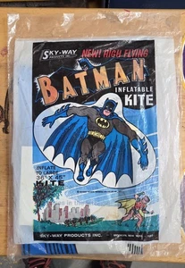 Vintage Sky-Way BATMAN Inflatable KITE 1974 New in Sealed Package RARE DC Comics - Picture 1 of 2