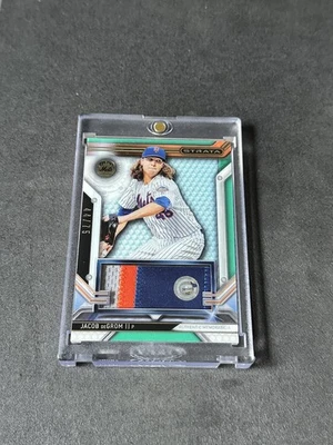 Jacob deGrom 2016 Topps Strata Clearly Authentic Patch Green 44/75 - Image 1 of 3