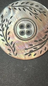 Large 1.5” Carved Leaf Antique Vintage Shell Button Smokey Oyster Pearl Victoria - Picture 1 of 4