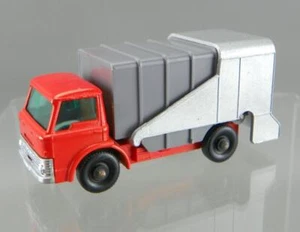 Vintage 1966 Matchbox Lesney No.7 Diecast 1/64 Red Ford Refuse Truck Garbage VGC - Picture 1 of 7