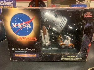 Play Vision Nasa US Space Program Apollo 11 Command Module Replica Figura Nuovo - Foto 1 di 2