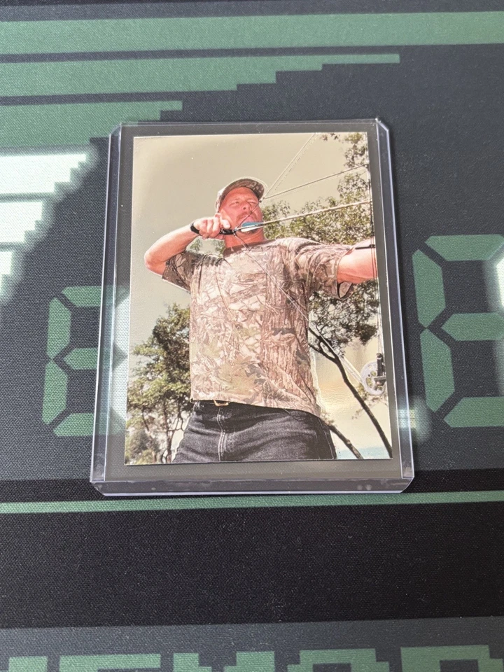 1999 Smackdown Chromium Edition Stone Cold Steve Austin Card 67 Hunting Fatigues - Image 1 of 2